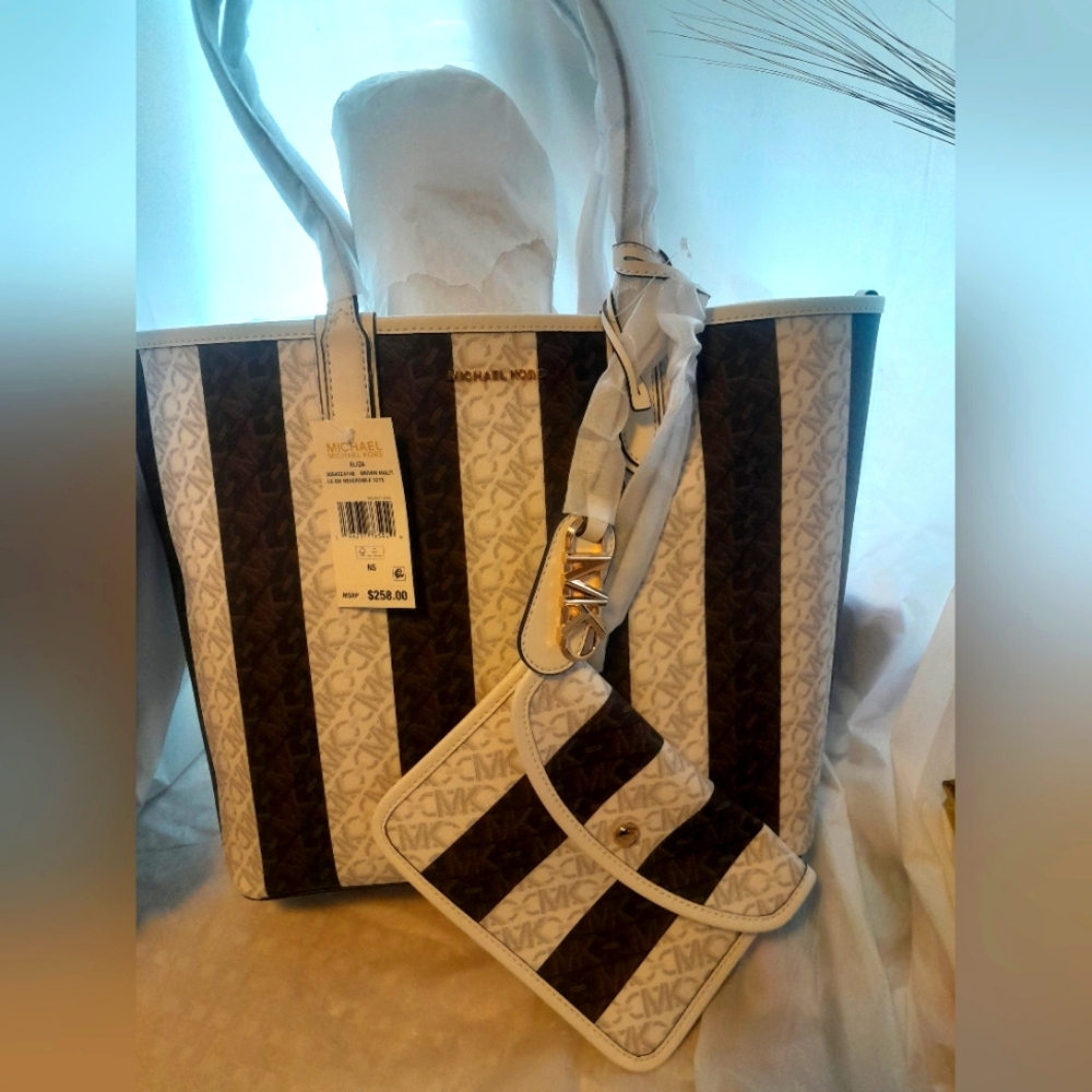 New Michael Kors Reversible Eliza Large East West Tote & Matching Pouch Firm